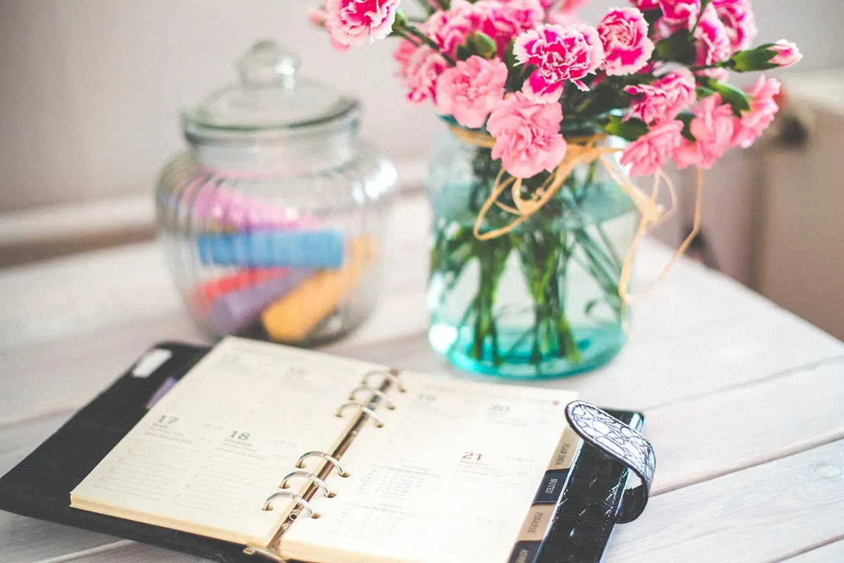 How to Write a Stand-Out Book Proposal for UK Publishers: A Step-by-Step Guide